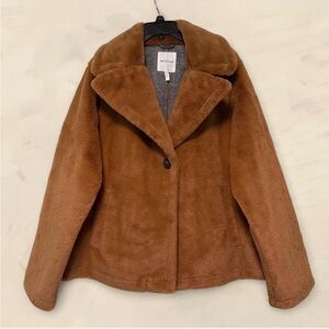 NWT AVEC LES FILLES FAUX FUR COAT